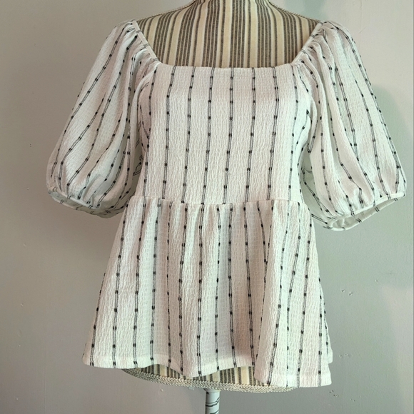 Madewell Tops - Madewell pufffy sleeve white top nwot